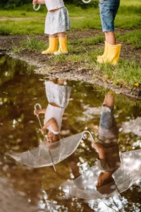 Fotoshooting mit Kindern beim Regen